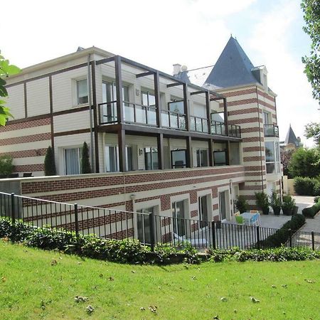 Superbe Deux Pieces Vue Mer Avec Jardin Trouville-sur-Mer Buitenkant foto
