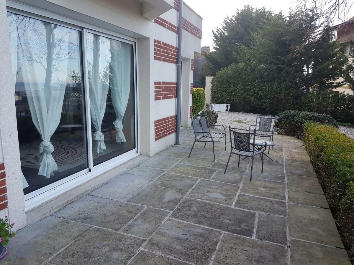 Superbe Deux Pieces Vue Mer Avec Jardin Trouville-sur-Mer Buitenkant foto